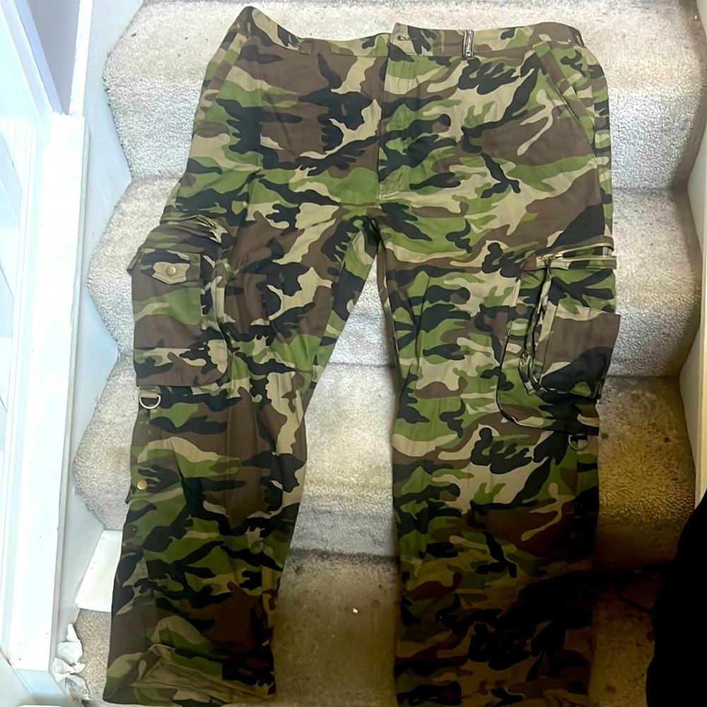 Camouflage pants size 42 long length